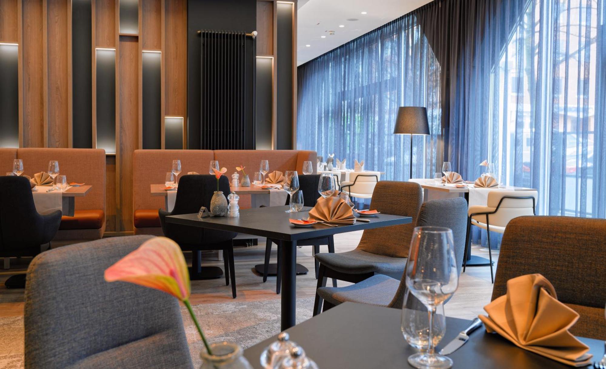 คราวน์ พลาซา - ฮันโนเวอร์ Hotel ภายนอก รูปภาพ