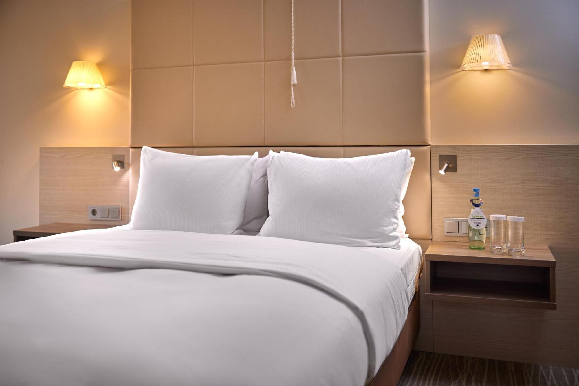 คราวน์ พลาซา - ฮันโนเวอร์ Hotel ภายนอก รูปภาพ