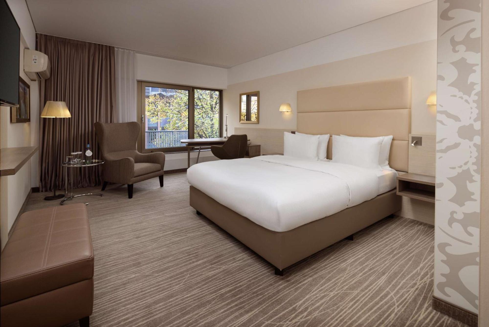คราวน์ พลาซา - ฮันโนเวอร์ Hotel ภายนอก รูปภาพ